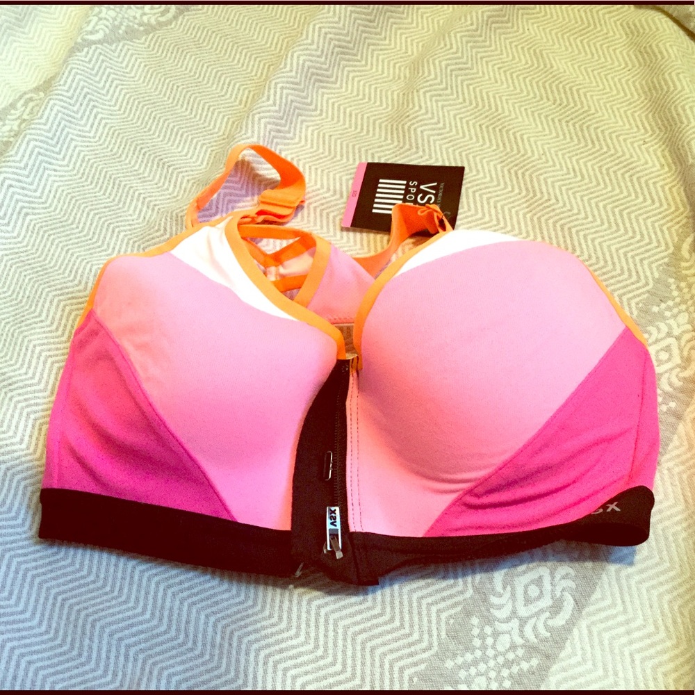 vs pink sports bra NWT